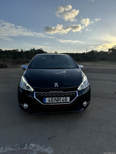 Peugeot 208 GTI 1.6 THP 200cv