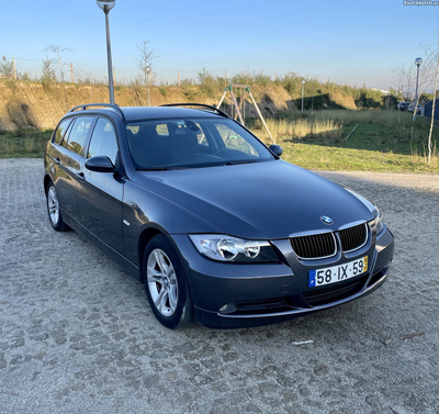 BMW 320 D Touring - Navigator