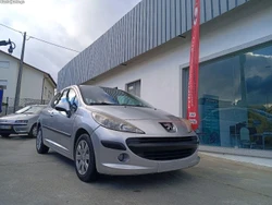 Peugeot 207 1.4i Color Line 3P