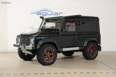 Land Rover Defender 90 SW 2.4 CRD E