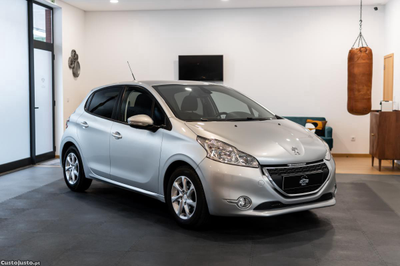 Peugeot 208 1.2 VTi Style