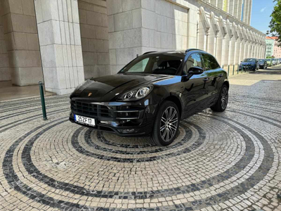 Porsche Macan Turbo PDK