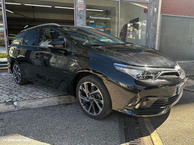 Toyota Auris Touring Sports 1.6 D-4D Exclusive+Navi