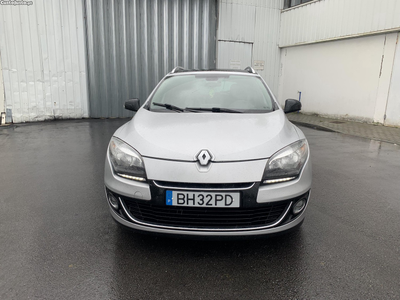 Renault Mégane 1.5 gps pele teto câmera traseira 2012