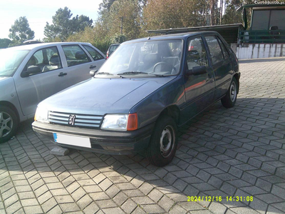 Peugeot 205 1.2