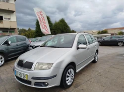 Skoda Fabia 1.2 i   Com Ac   ( Viatura Nacional  )