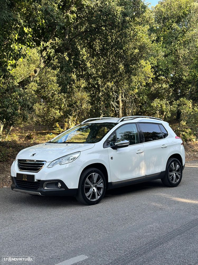 Peugeot 2008 1.2 PureTech Crossway