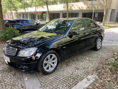 Mercedes-Benz C 180 CDI BlueEfficiency - NACIONAL