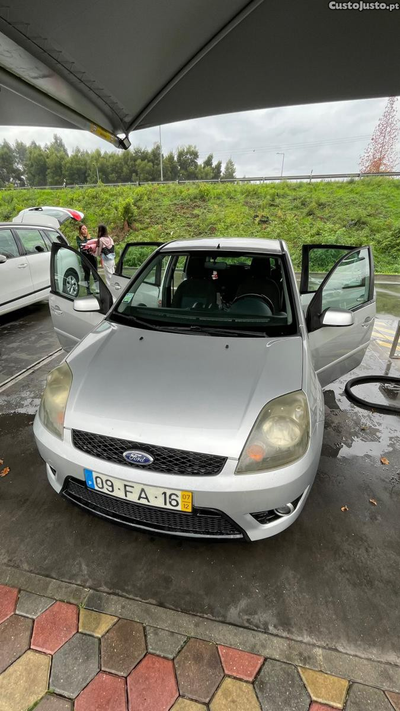 Ford Fiesta 1.4 GHIA