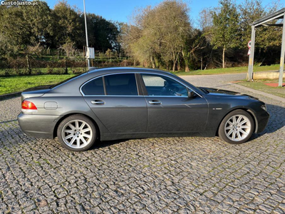 BMW 730 d Pack M - Cx. Aut.