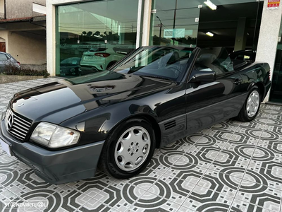 Mercedes-Benz SL 300