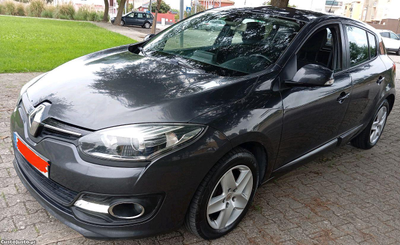 Renault Mégane 1.5DCI 110cv 2013/Excelente motor/Modelo já com restiling