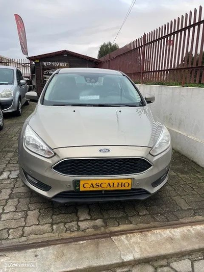 Ford Focus 1.0 EcoBoost S&S TITANIUM X