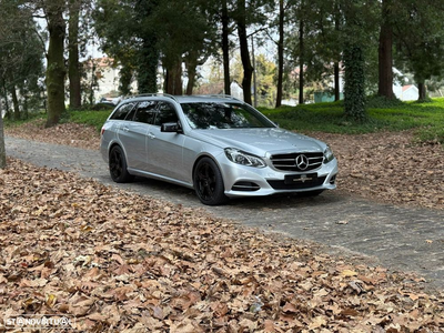 Mercedes-Benz E 220 CDi Avantgarde BlueEfficiency Auto