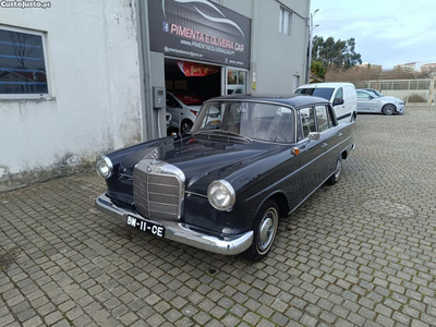 Mercedes-Benz 190 rabo de peixe 1965