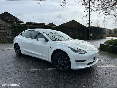 Tesla Model 3 Long Range AWD Dual Motor