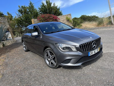 Mercedes-Benz CLA 200 Cla 200d