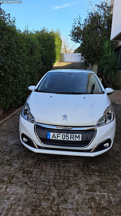 Peugeot 208 Peugeot 208 1.6 BlueHdi