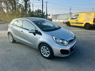 Kia Rio 1.1 CRDI de 2013