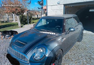 MINI John Cooper Works 211 cv