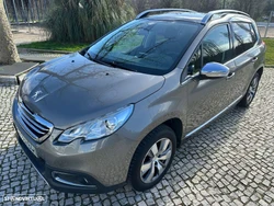 Peugeot 2008 1.2 VTi Allure