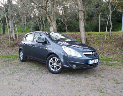 Opel Corsa 1.2i Automático