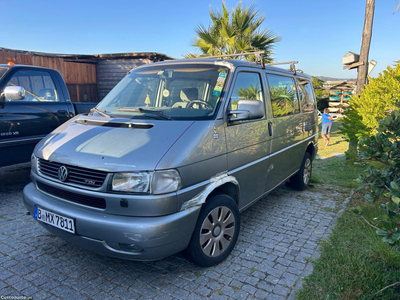 VW Multivan 151cv