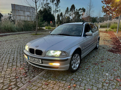 BMW 320 D Touring (eng. reboque)