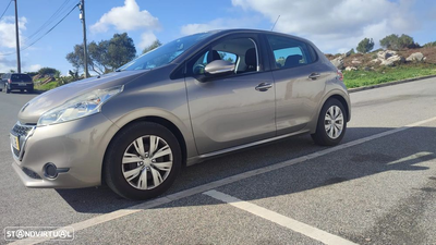 Peugeot 208 1.2 VTi Access