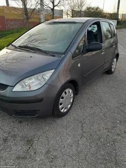 Mitsubishi Colt 1.1 só 149000km Impecável