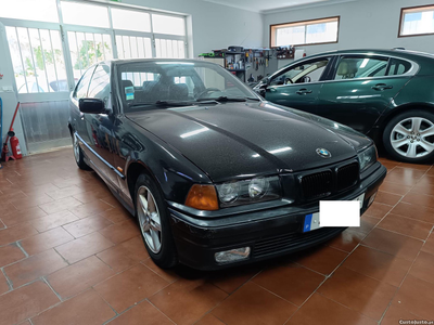 BMW 318 tds  Compact