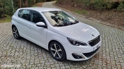 Peugeot 308 1.2 PureTech Style J17