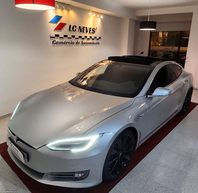 Tesla Model S 75D Full Extras