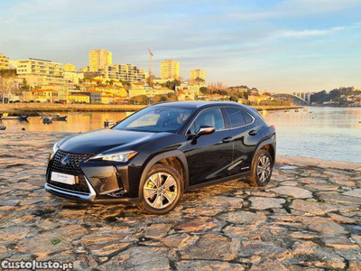 Lexus NX 300e Premium +