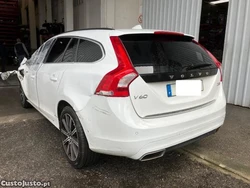 Volvo V60 D6 Hybrid Twin Engine