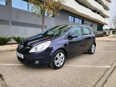 Opel Corsa 1.2 ecoflex com 35 mil kms.