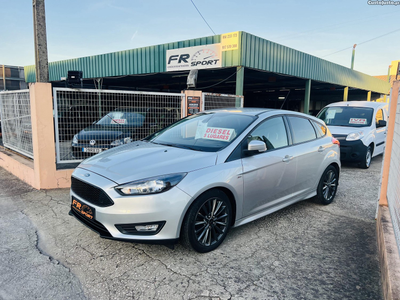 Ford Focus 1.5 TDCI ST LINE (120Cv)