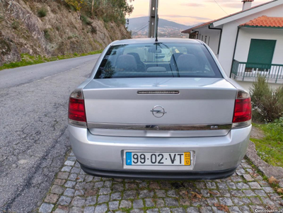 Opel Vectra (Vectra-C) 2.2 CDTI