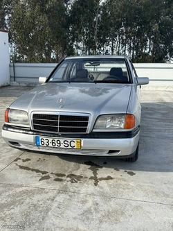 Mercedes-Benz C 200 200D