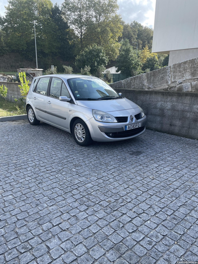 Renault Scénic 1.9 dci 130cv