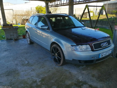 Audi A4 1.9 tdi 130cv 2004 para peças