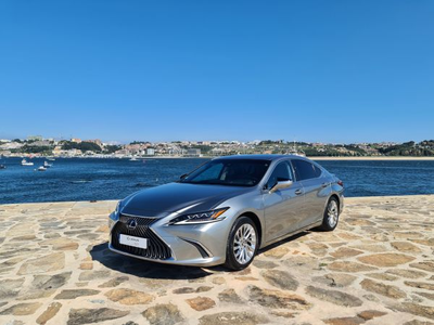 Lexus ES ES 300h Luxury