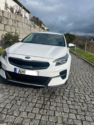 Kia XCeed Híbrido