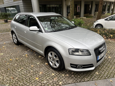 Audi A3 Sportback 1.6Tdi  Rev.  Audi