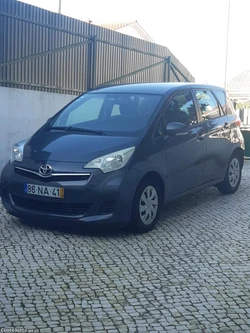 Toyota Yaris 1.4 D4D 90 CV Verso-S