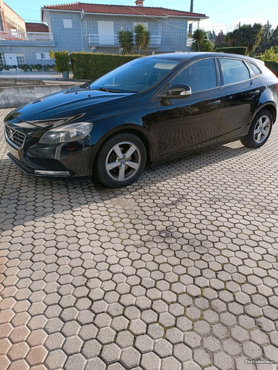 Volvo V40 1.6 d  Momment Gps