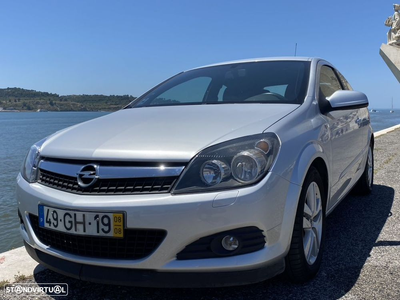 Opel Astra GTC 1.4