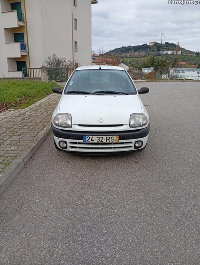 Renault Clio (Sb070f)