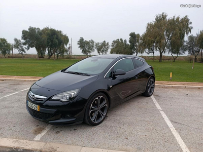 Opel Astra Gtc