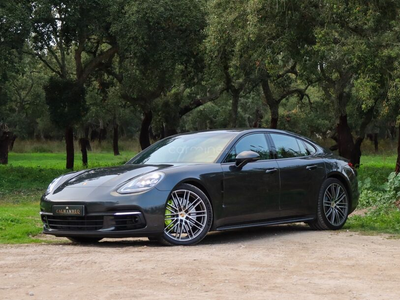 Porsche Panamera 4 E-Hybrid